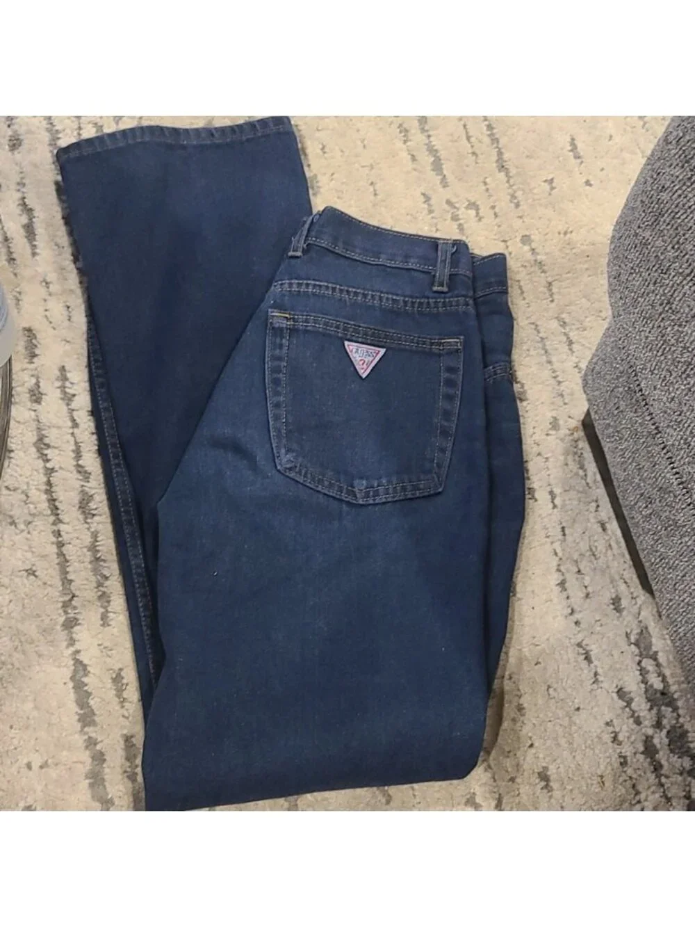 Guess vintage style high rise straight leg med wash jeans